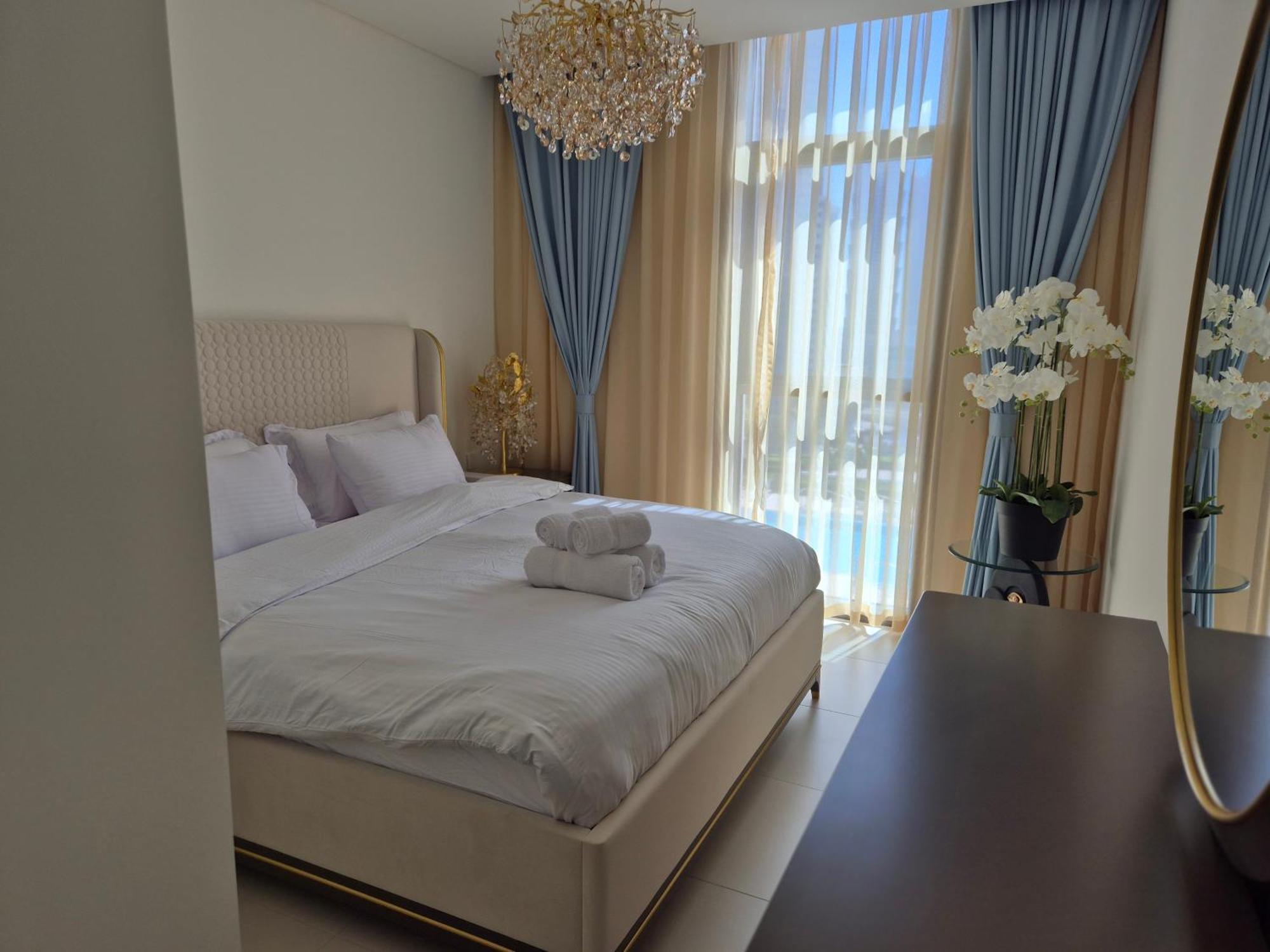 Downtown Luxury By Mall & Burj Khalifa دبي