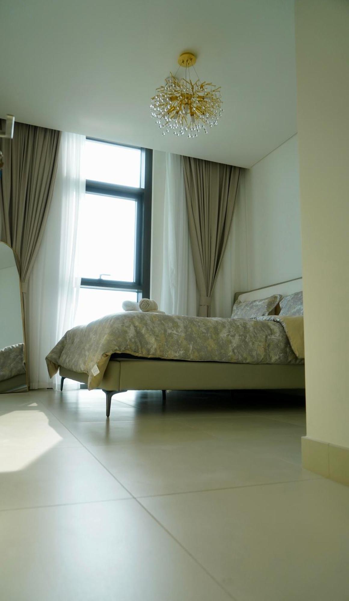 شقة Downtown Luxury By Mall & Burj Khalifa دبي